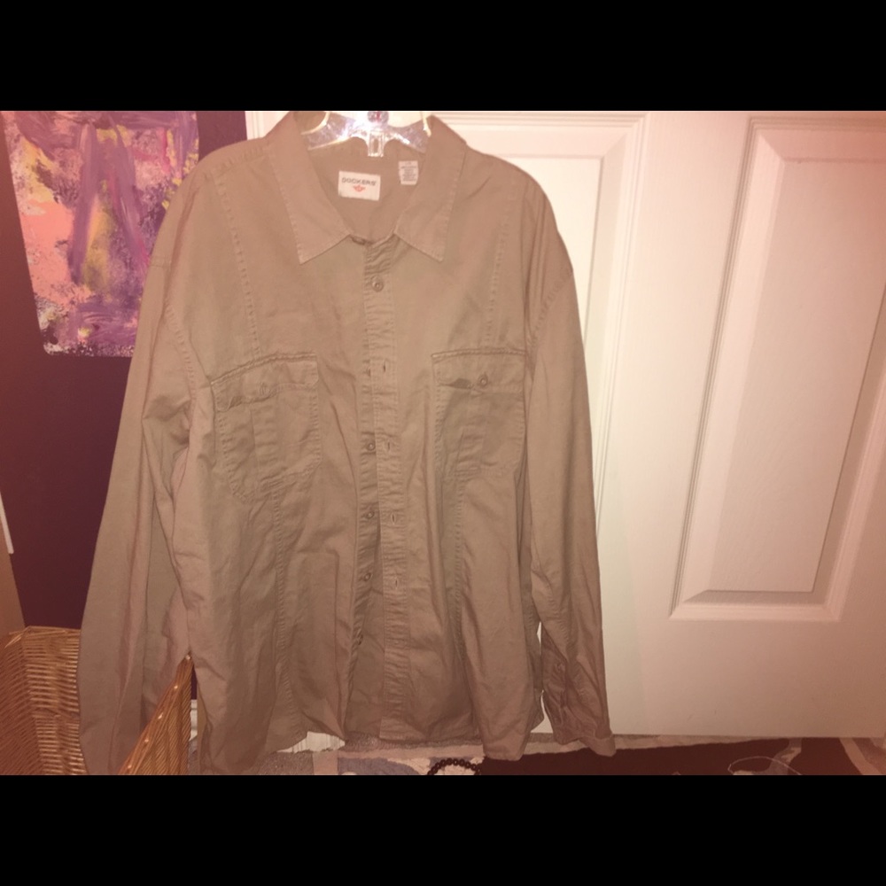 SOLD)))Dockers tan button up size L